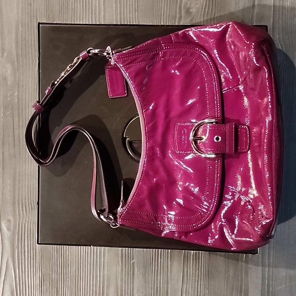 Coach patten leather shoulder bag, Beautiful plum color.